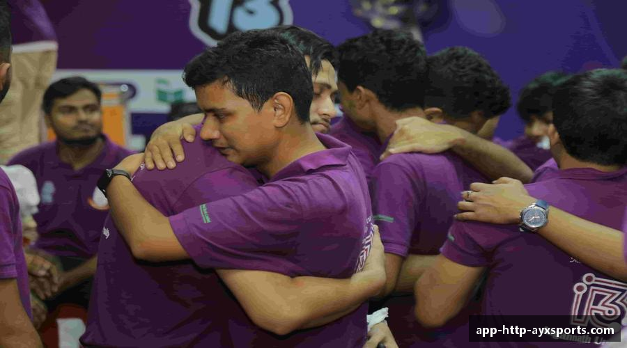 力量源自团结，奋斗点亮梦想！